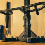 Barre de traction stable sur pied dans un home gym